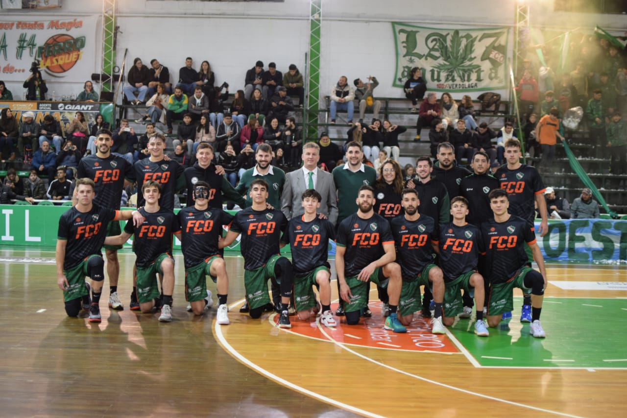 Ferro se quedó con el primero