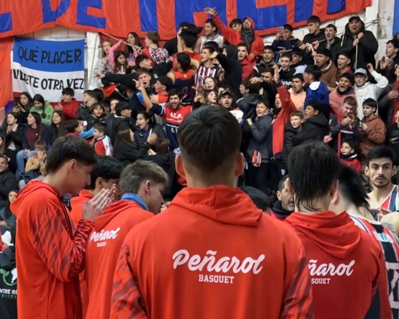 Peñarol derrotó a Bancario y pasó de ronda