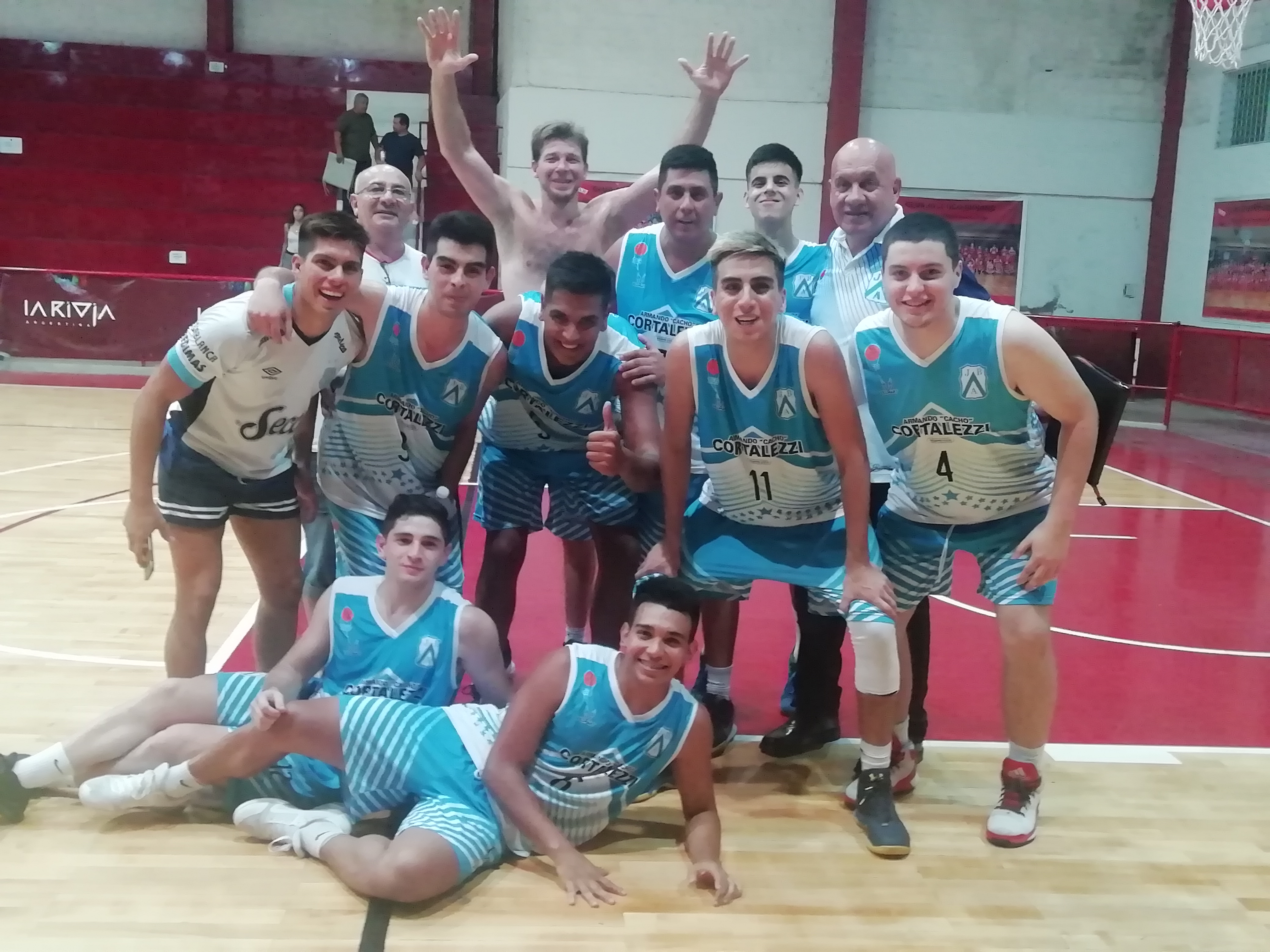 San Martín cayó en casa con Alberdi 