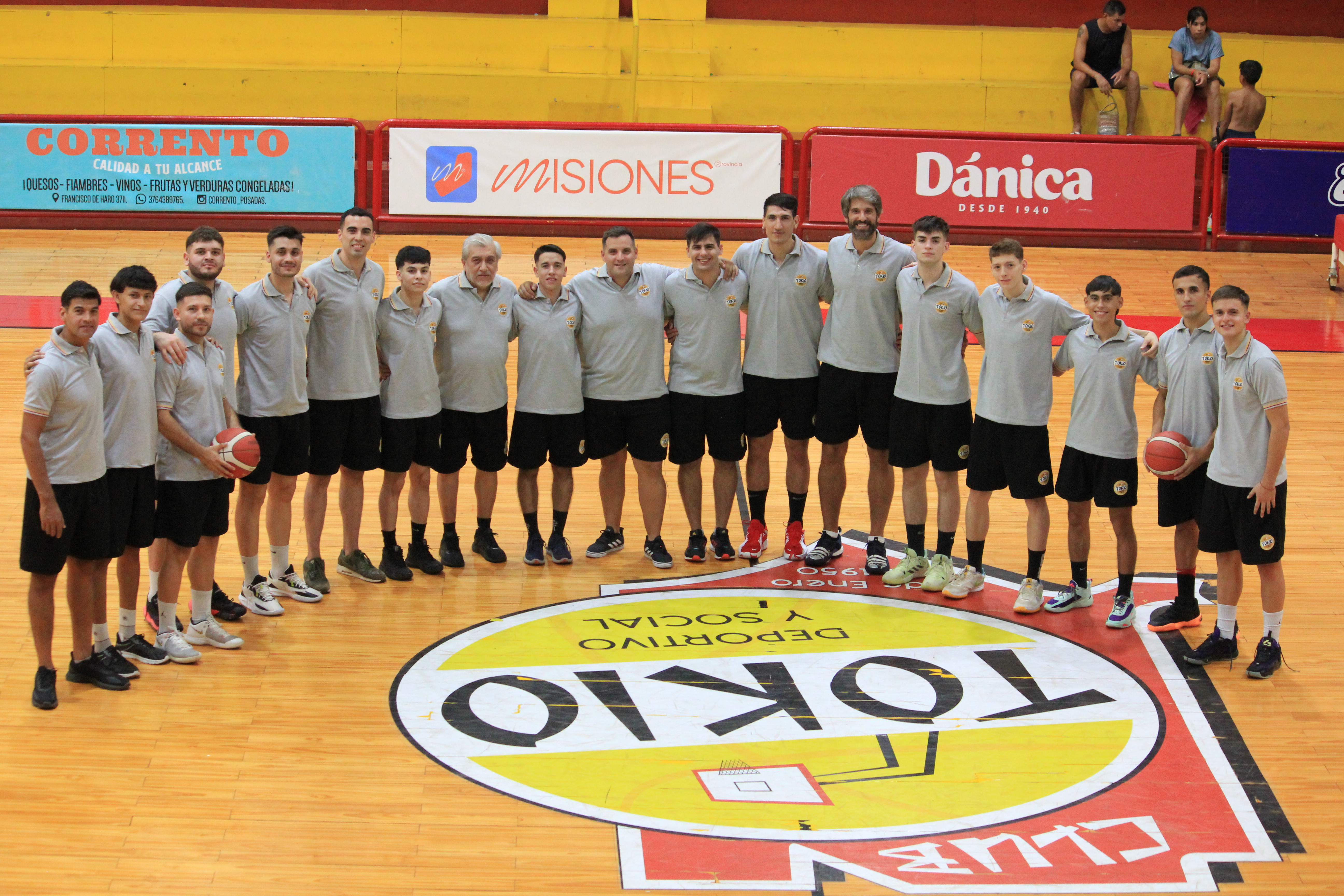 Tokio realizó el media day y espera por el debut ante Hindú