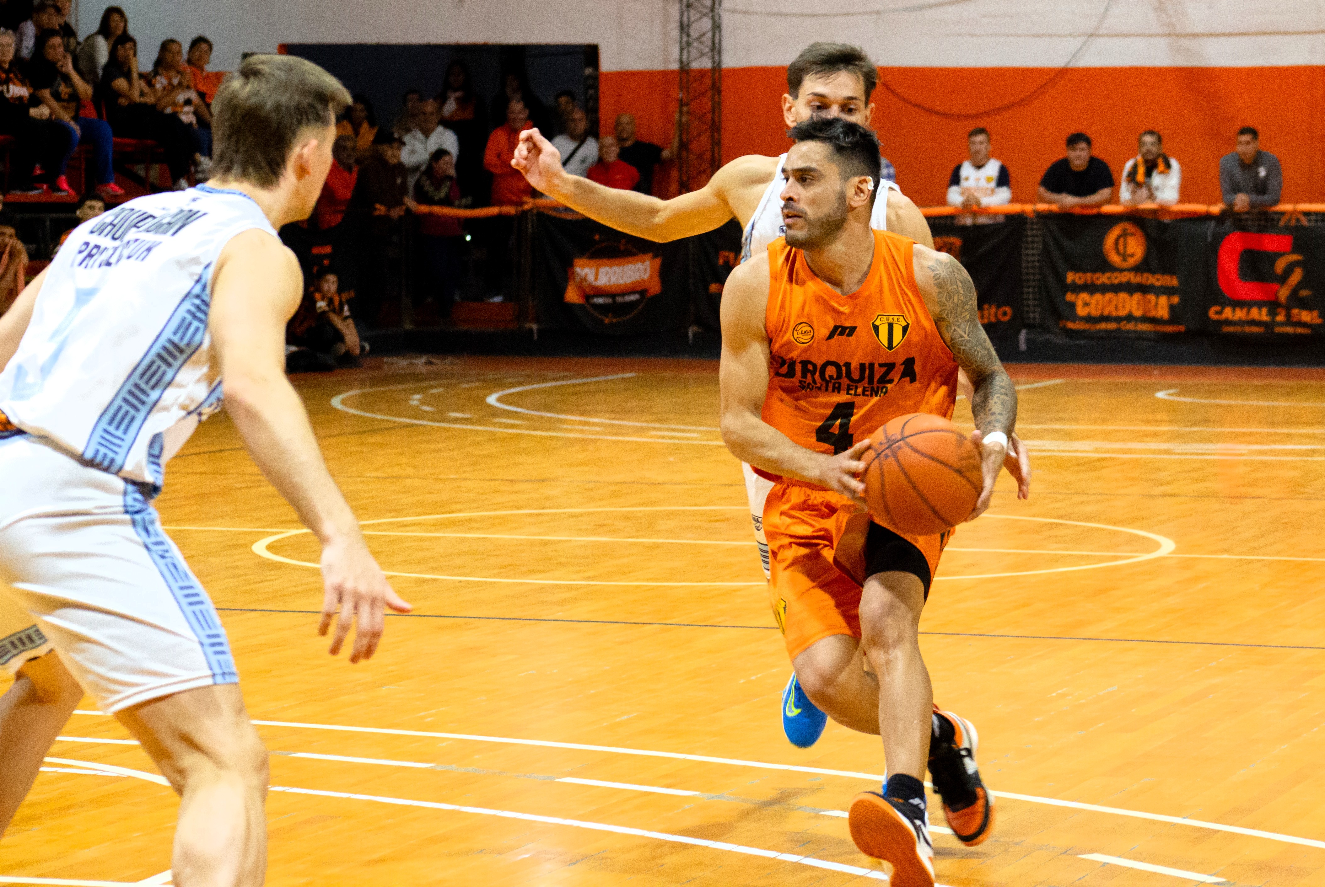 Triunfo de Urquiza ante Sportivo para seguir soñando con los playoffs