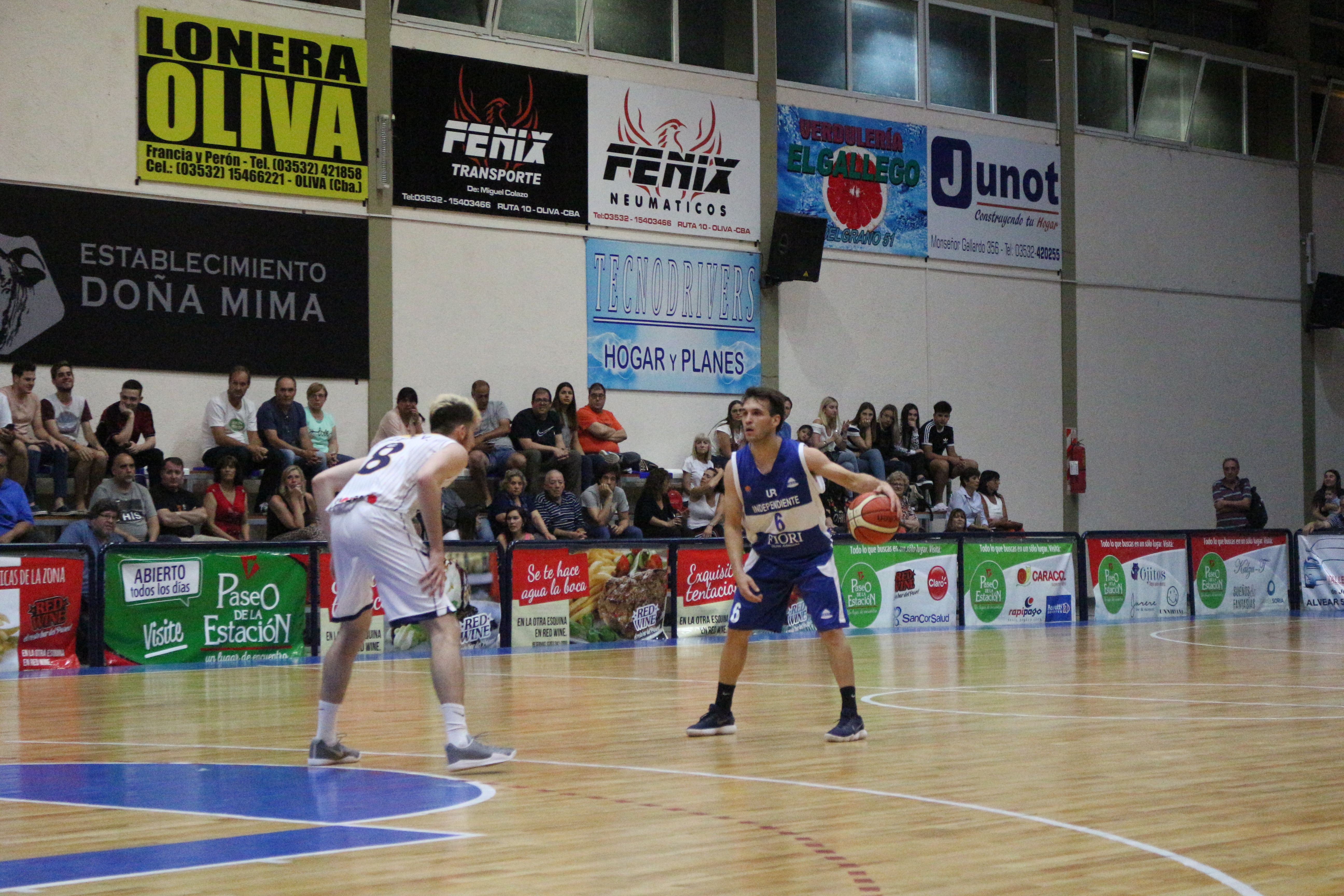 Independiente sigue a paso firme