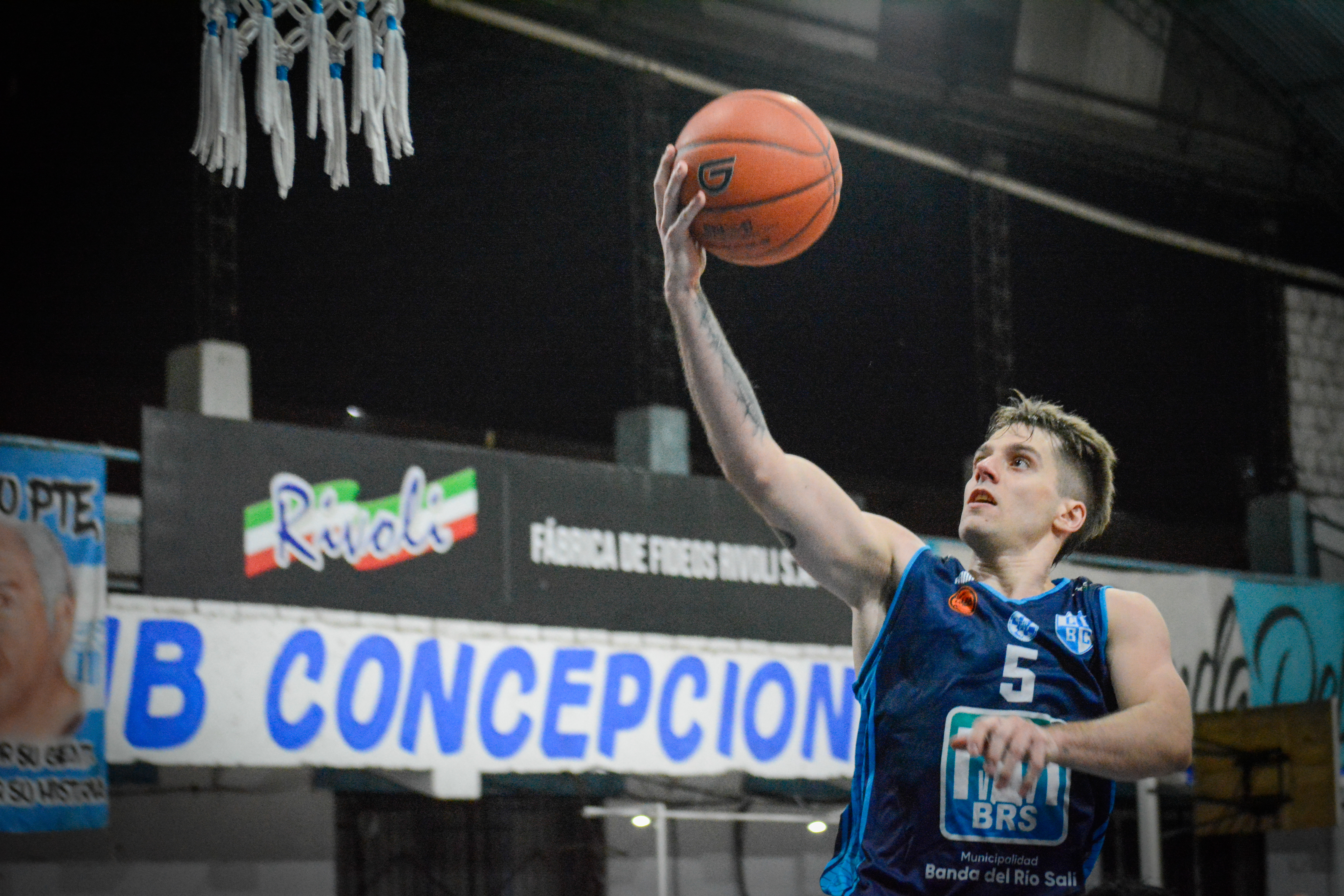 Concepción BB golpeó en el momento justo y sigue invicto