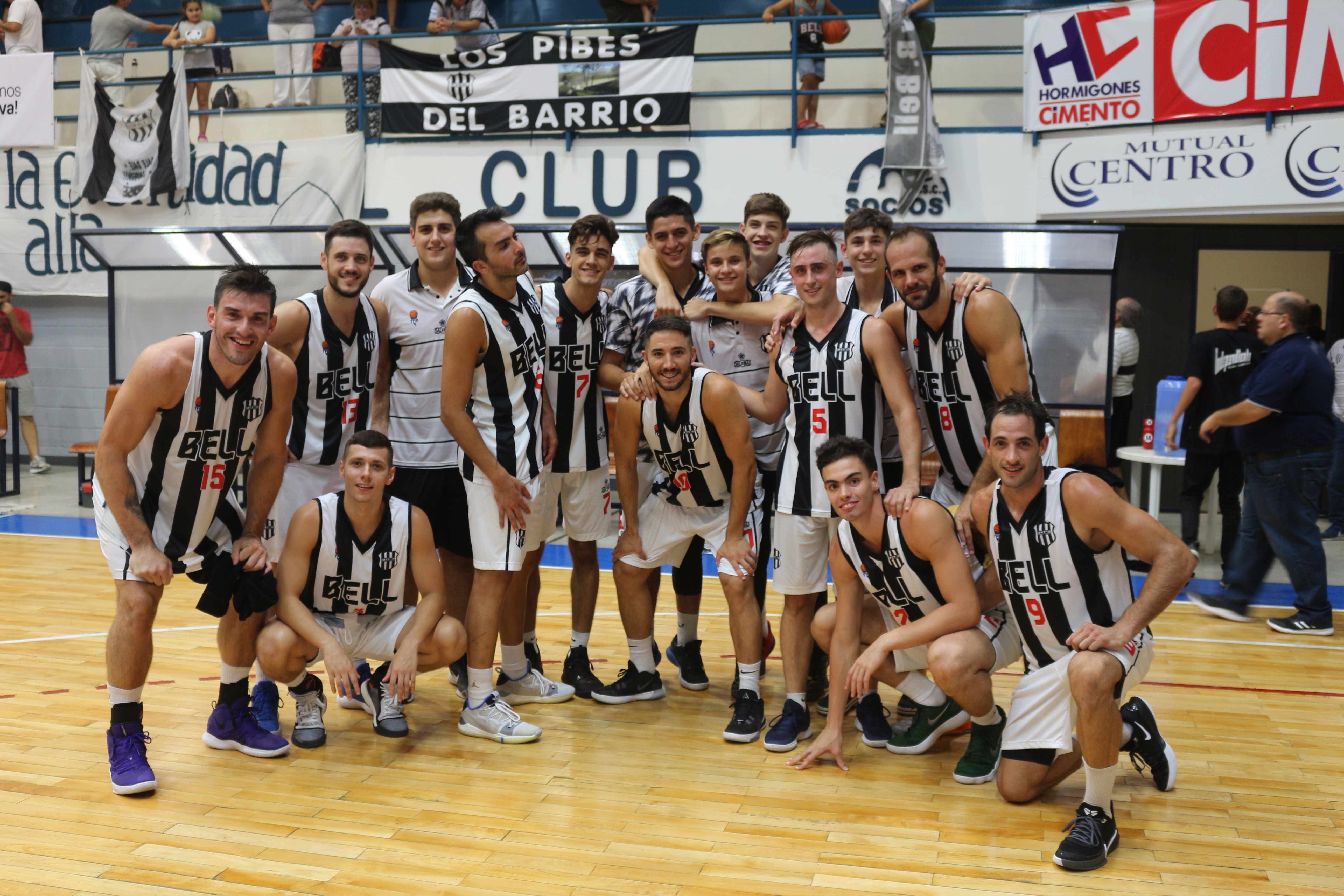 Bell tuvo un mejor cierre y ganó en Oliva