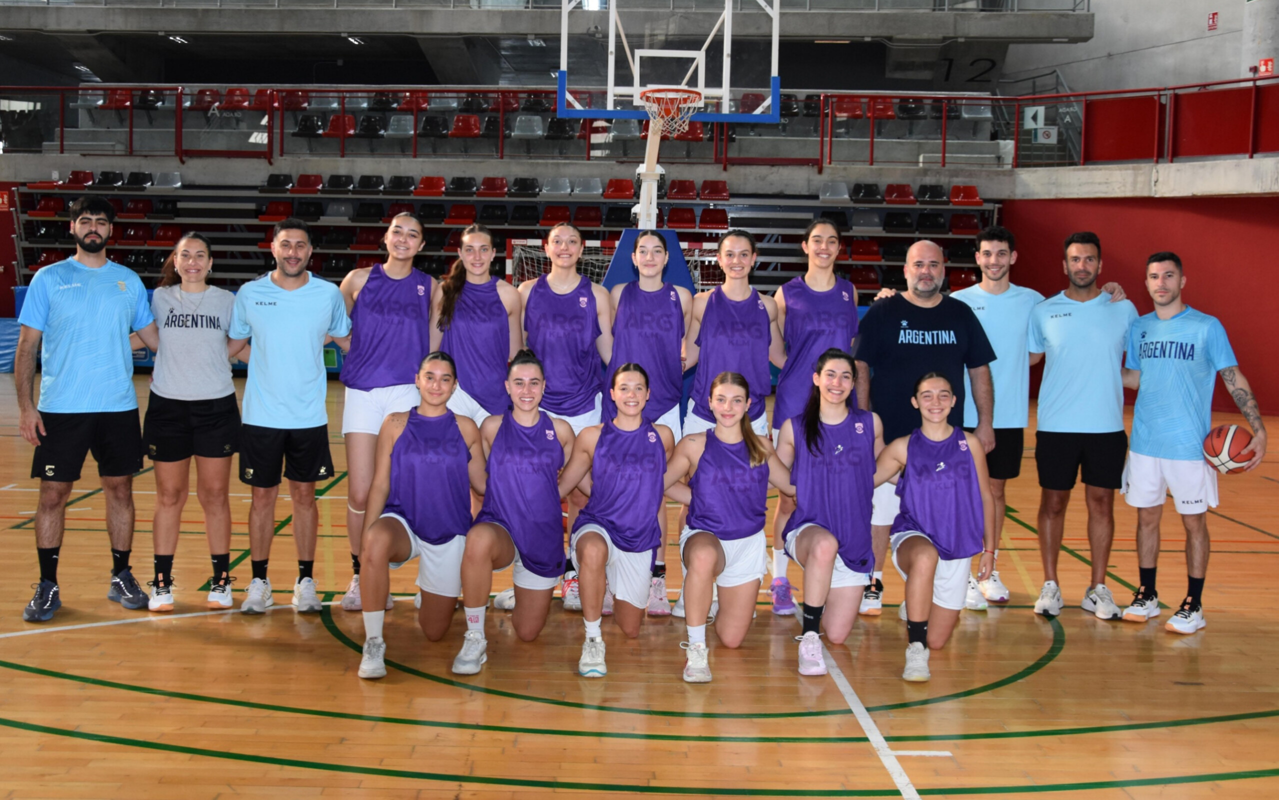 La Selección U19 Femenina continúa con su preparación por España