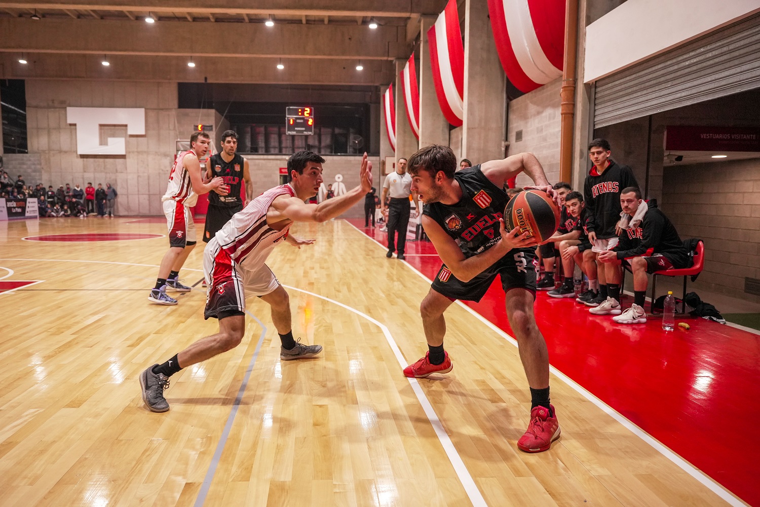 Estudiantes y un juego determinante frente a Atenas