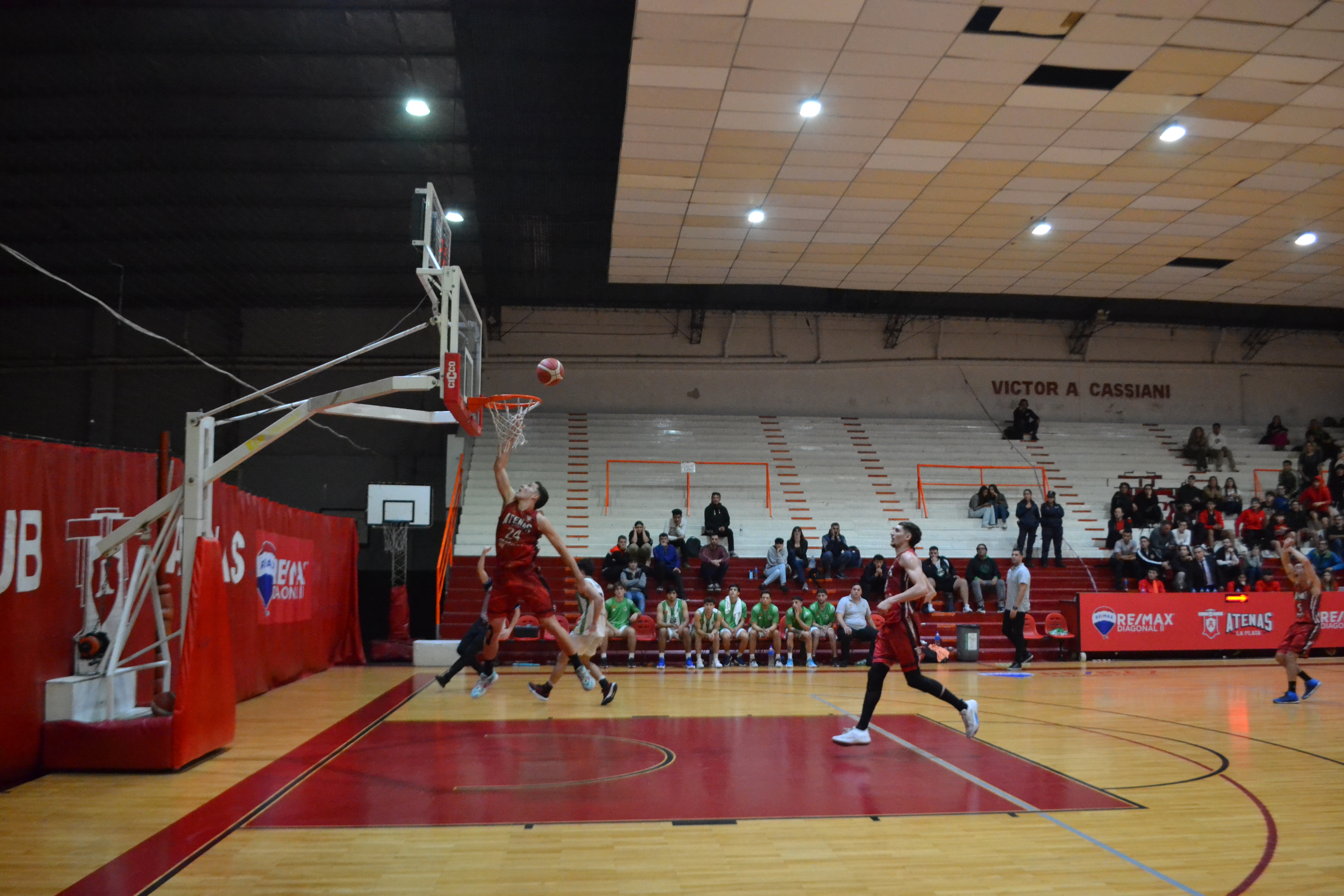 Atenas le ganó a Kimberley en suplementario y continúa con su racha victoriosa