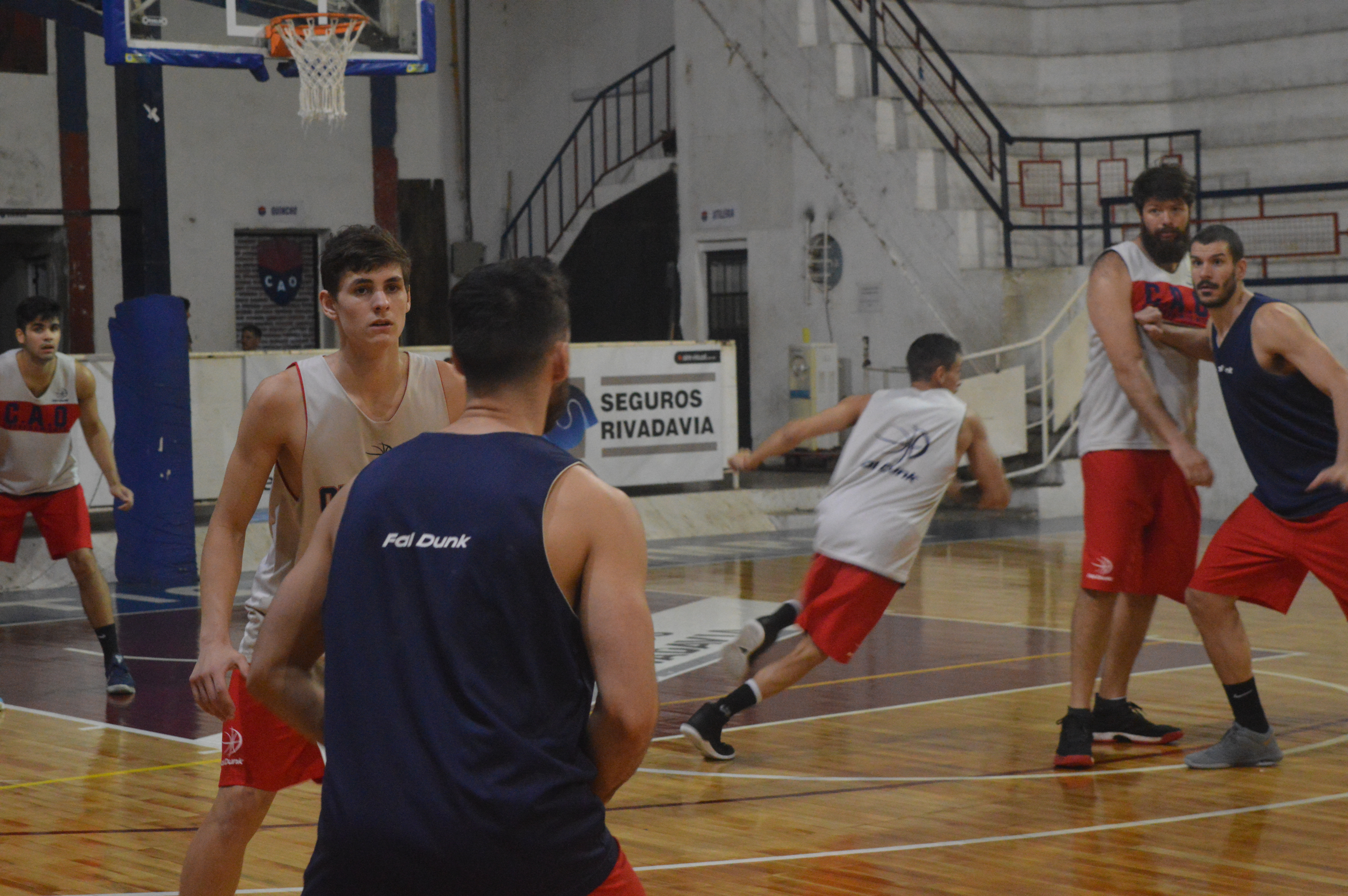 Olimpia cierra la fase regular ante Regatas