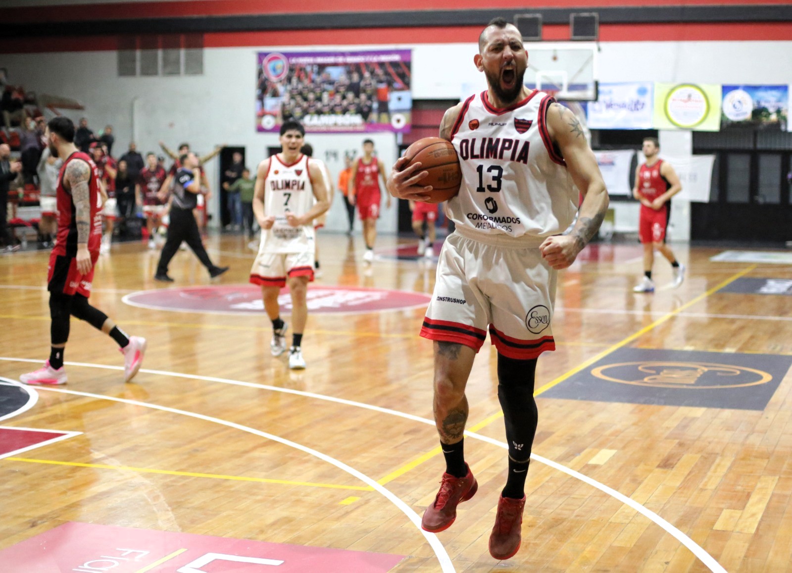 Olimpia luchó, venció a Argentino y barrió la serie en Venado Tuerto