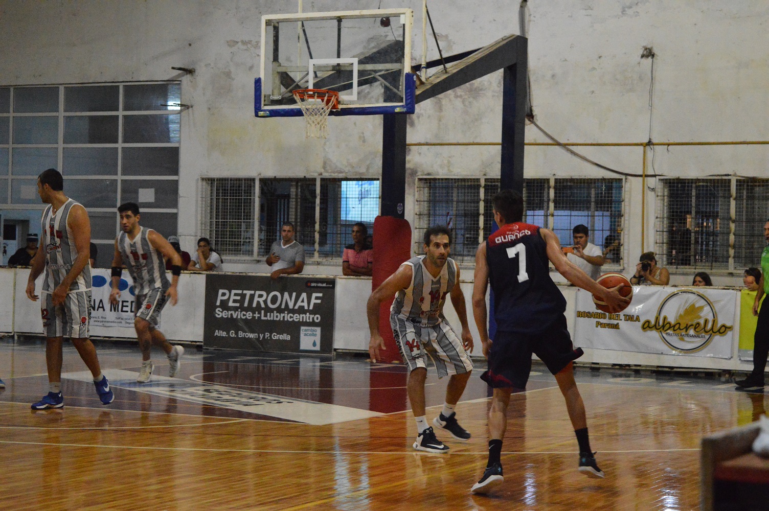 Un triunfo y una derrota para Olimpia ante Central Entrerriano