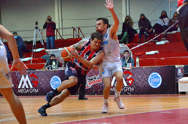 Central Entrerriano venció a Luciano y continúa en la punta