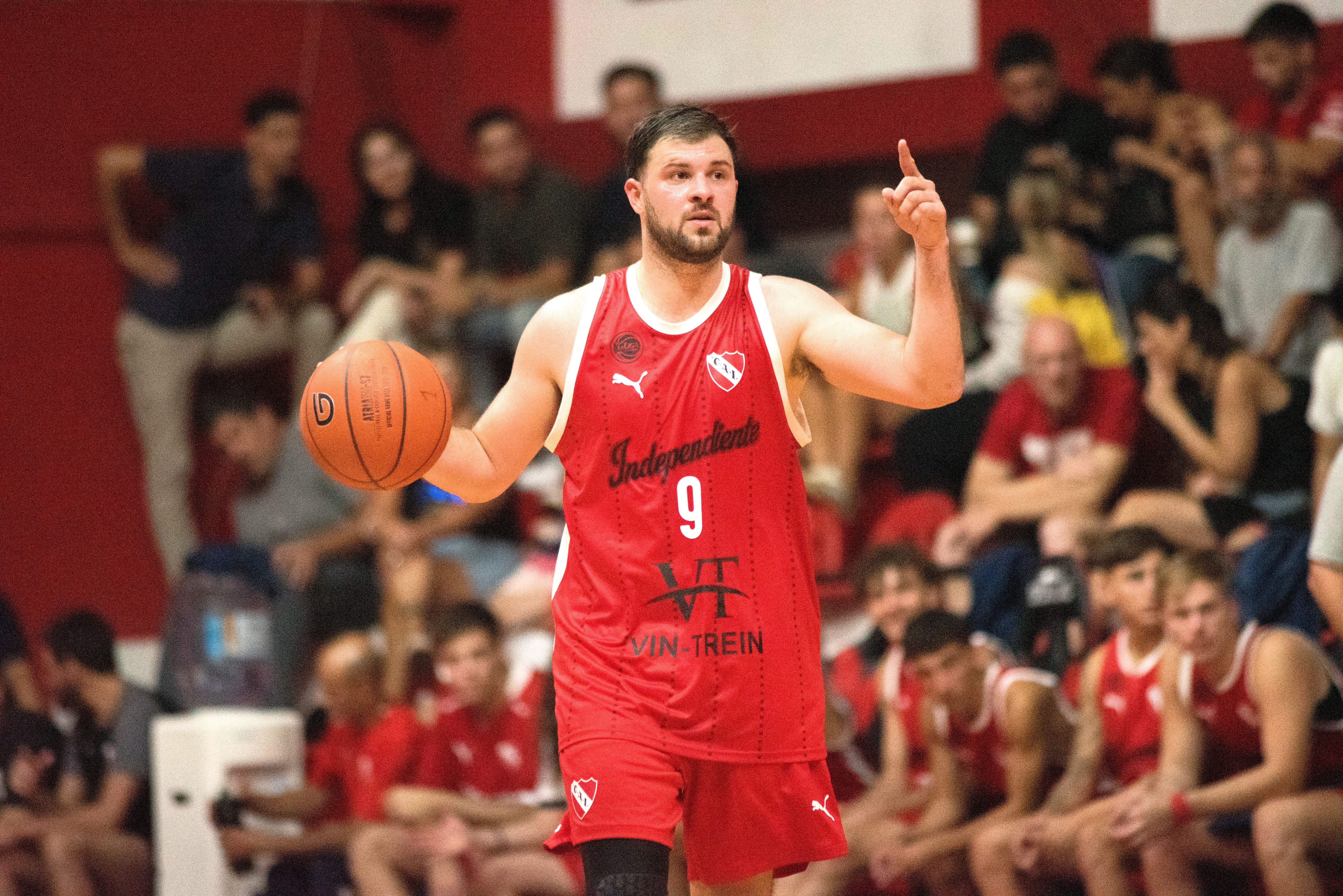 Independiente se hizo fuerte en Avellaneda y superó a GEVP en el arranque