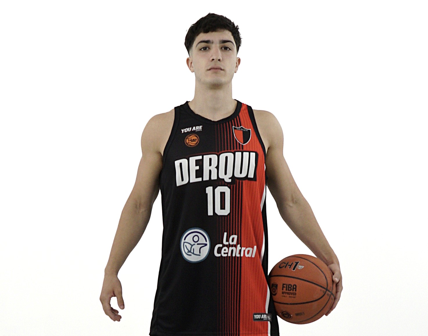 Derqui recibe a River con la premisa de imponer su defensa