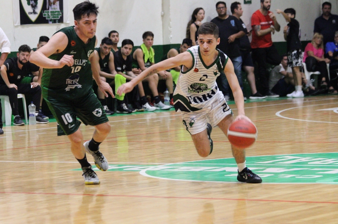 Mitre le ganó a Avellaneda en el arranque del torneo 