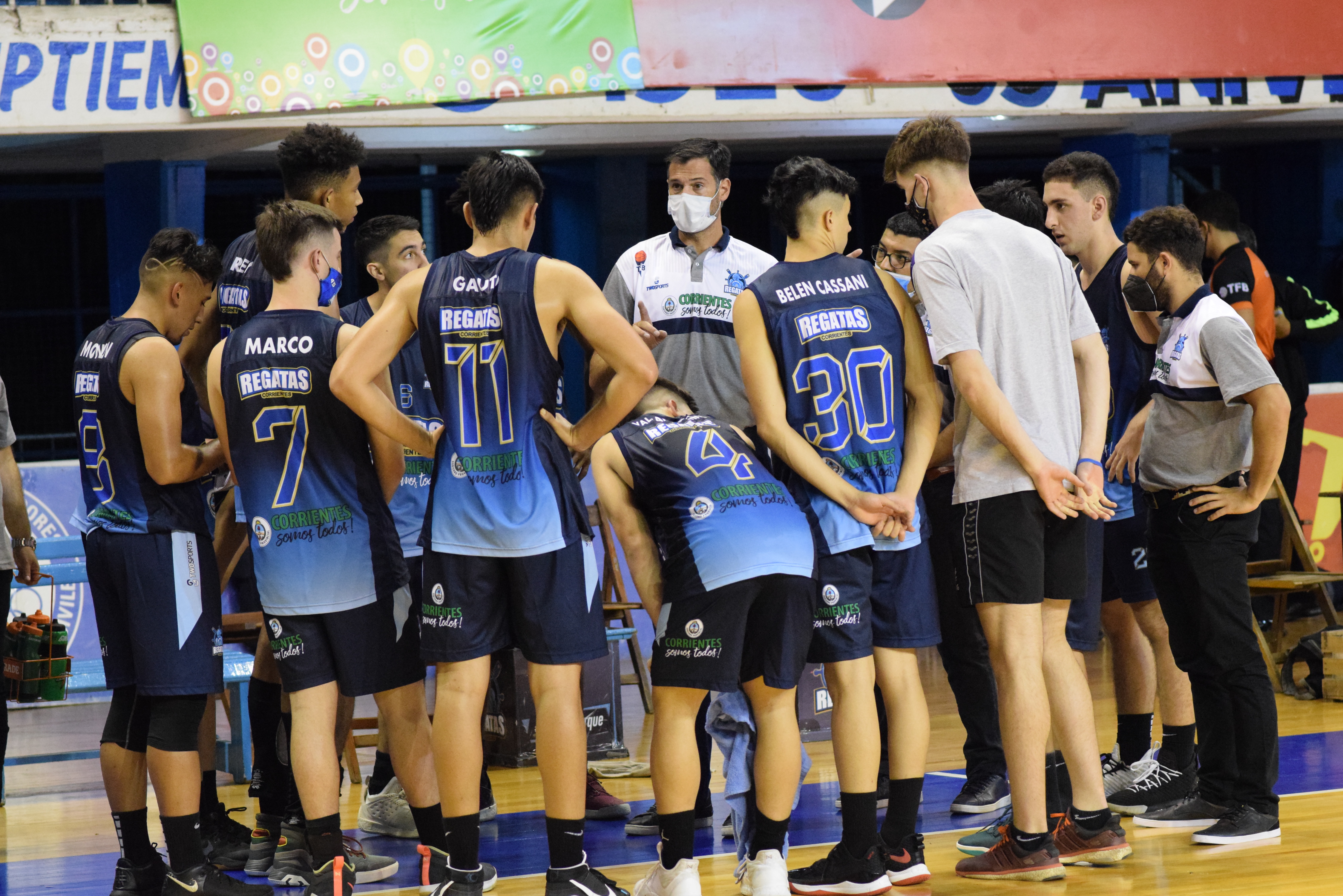 El remero busca una alegría para despedirse en su casa