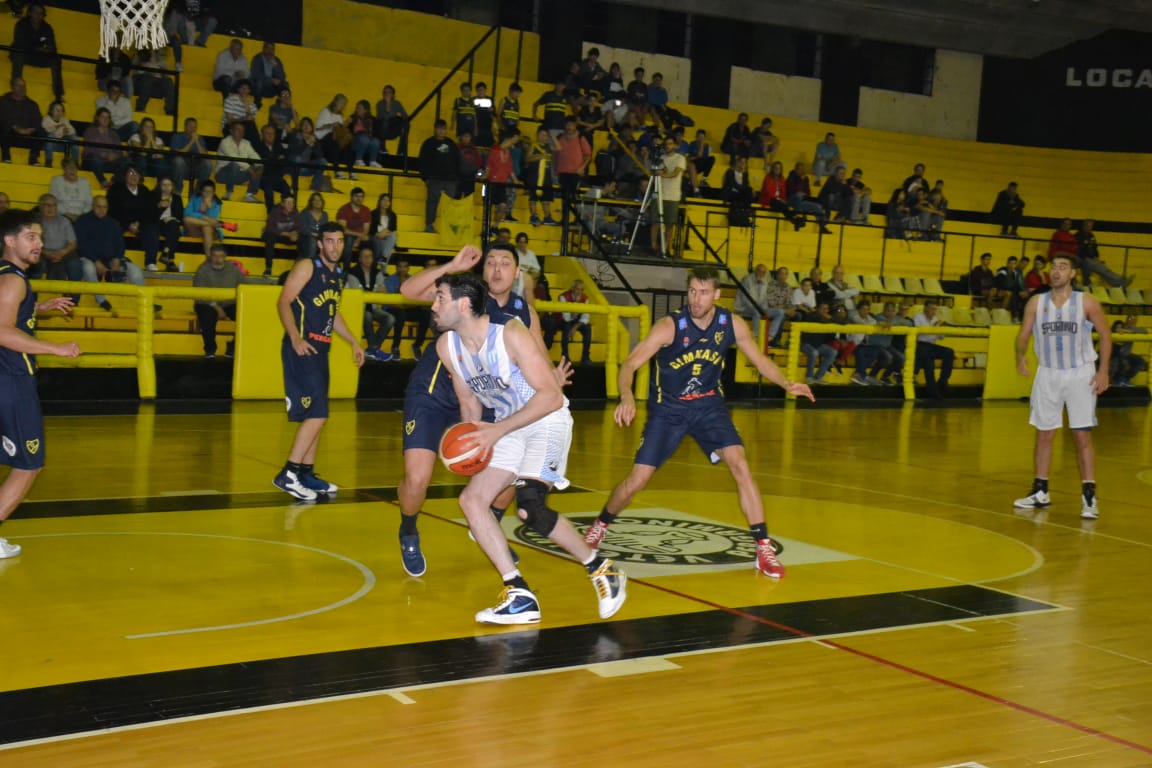 Victoria de Gimnasia ante Sportivo Escobar