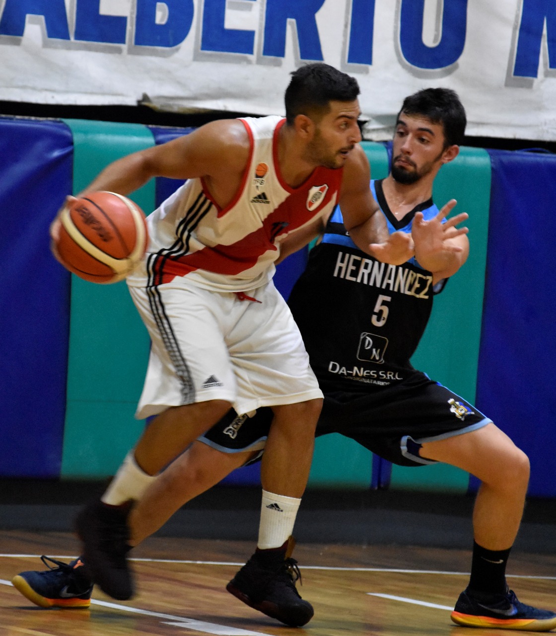 River no se baja del podio