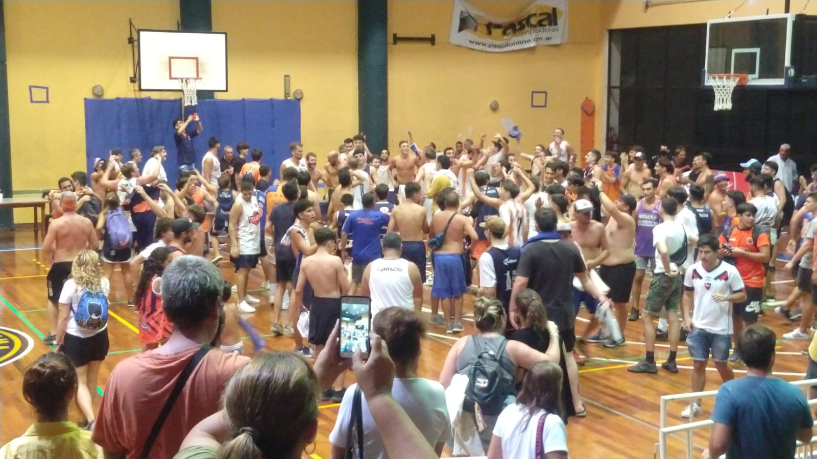En duelo de nicoleños, un entonado Regatas espera por Somisa