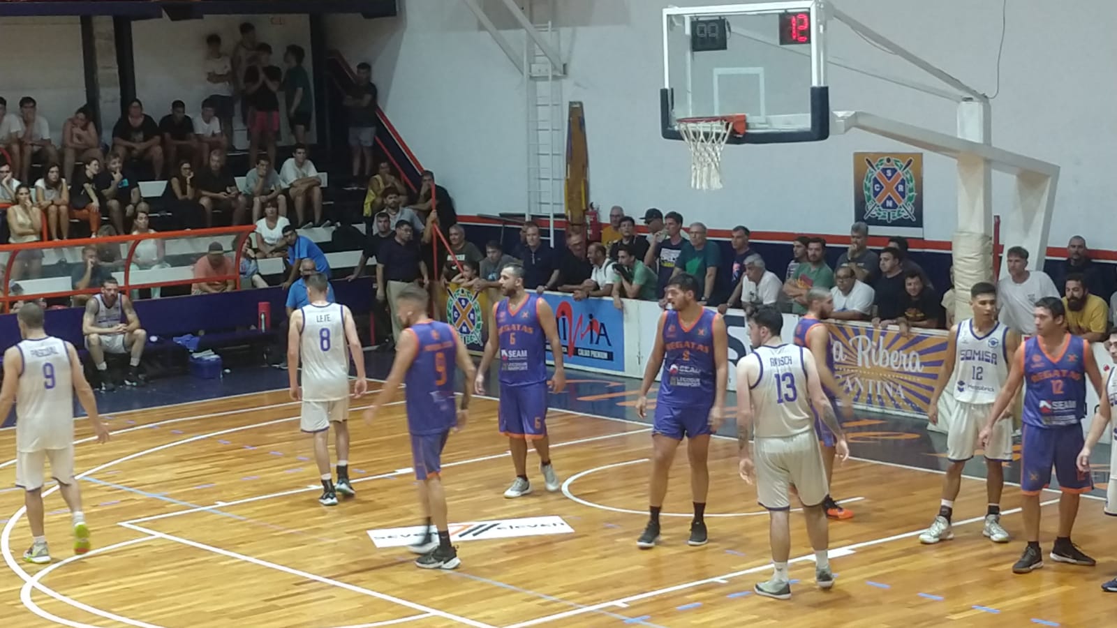 Regatas de San Nicolas recibe a Gimnasia de Rosario