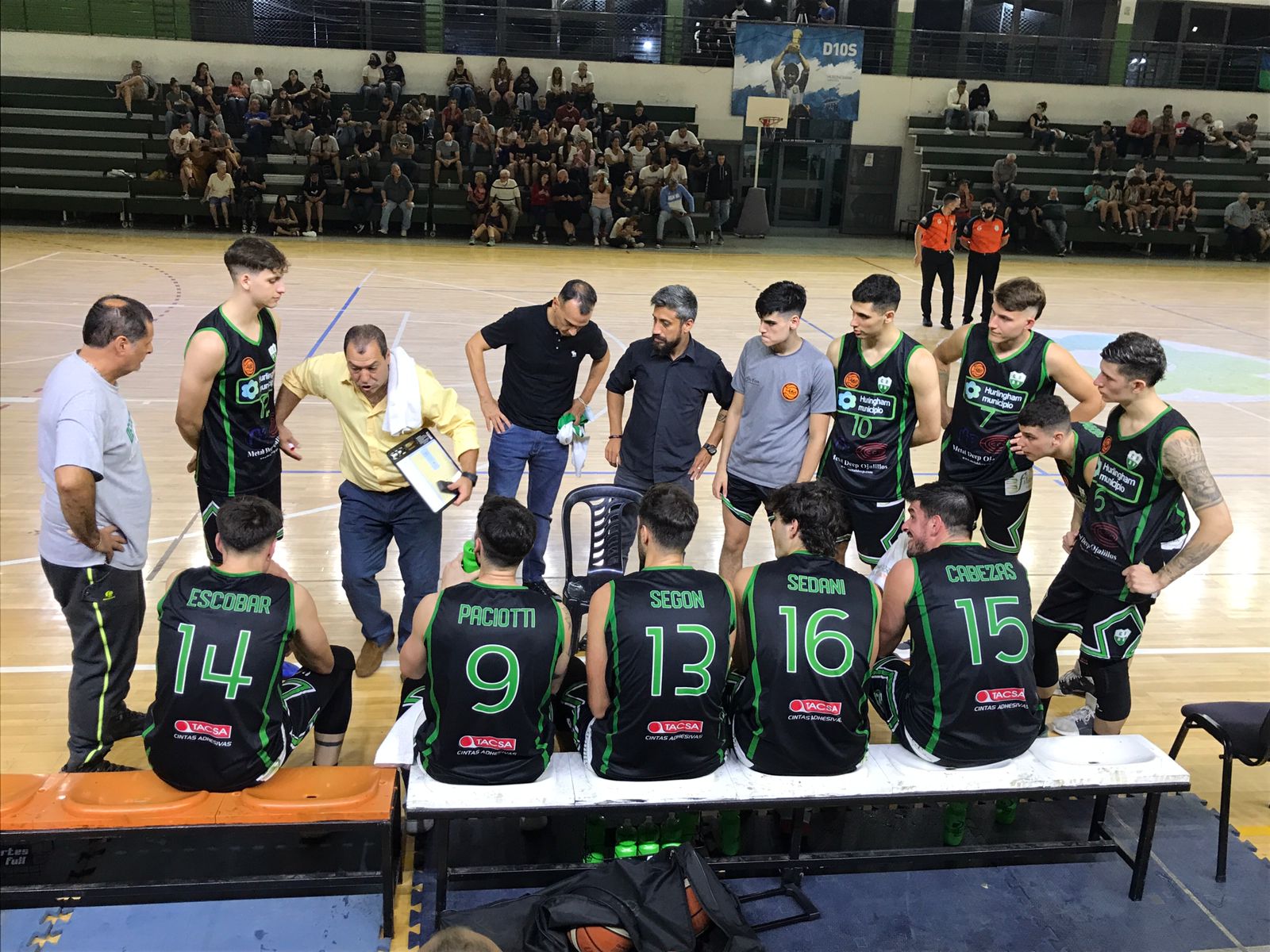 Defensores de Hurlingham extendió su racha con una gran victoria sobre Sarmiento