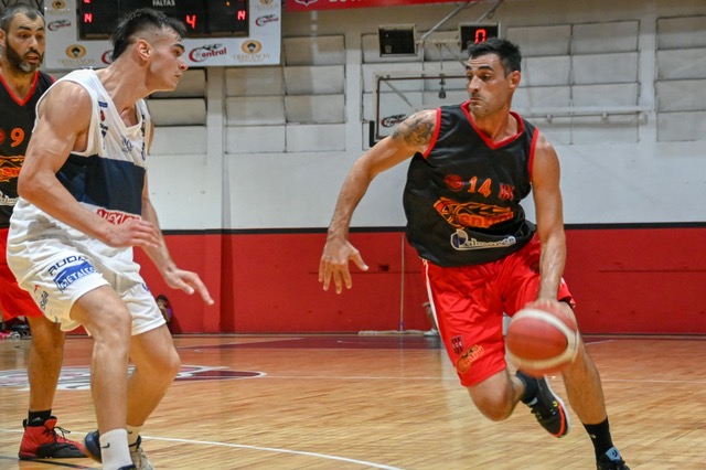 En el Bertora se juega el clásico de la ciudad de Gualeguaychú entre Central y Racing