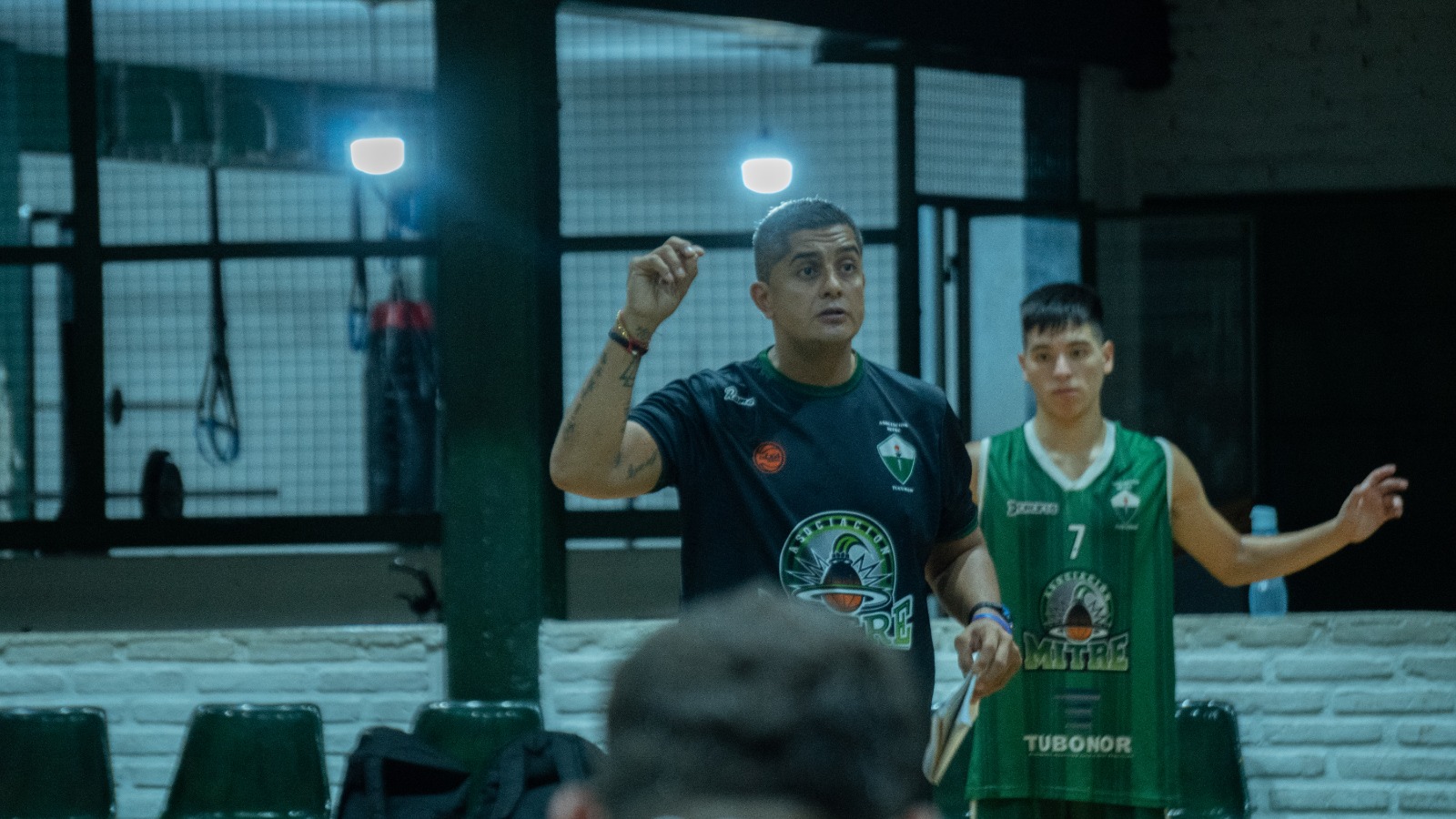 Mitre y Talleres chocan en un partido electrizante