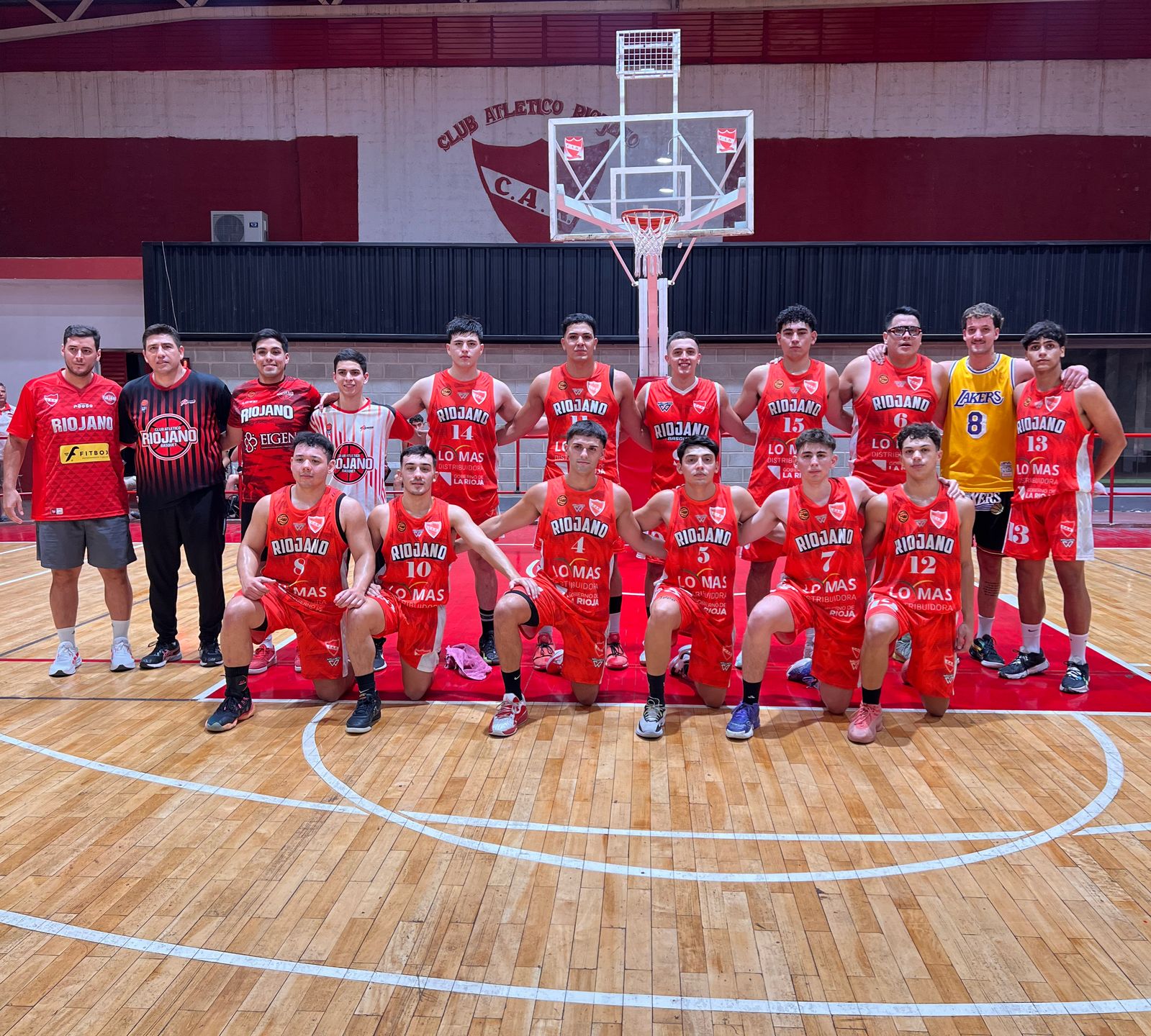 Club Riojano se enfrentó a Riachuelo en un amistoso de pretemporada
