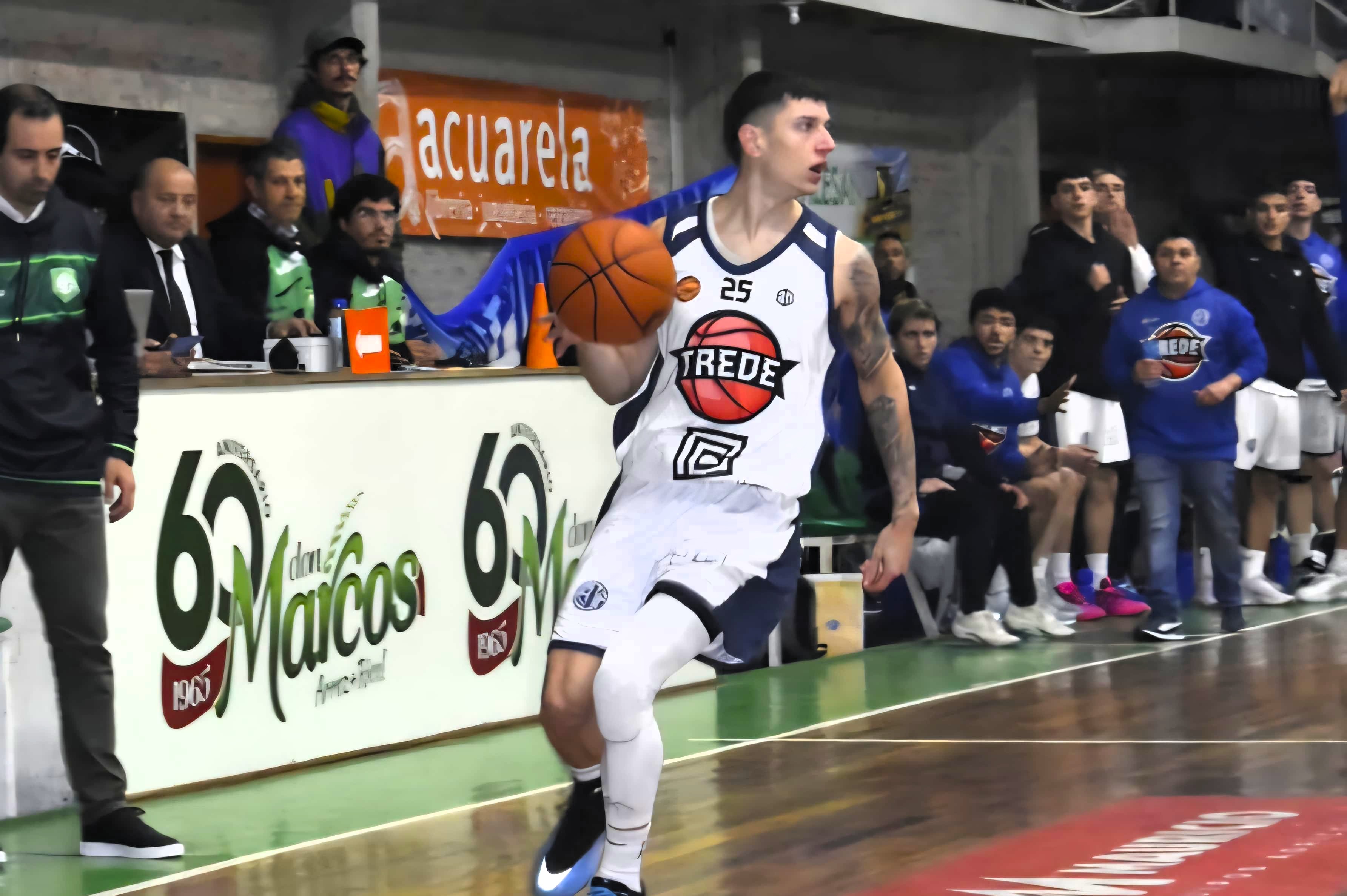 3 de Febrero respondió con firmeza y forzó el tercer juego ante Ferro