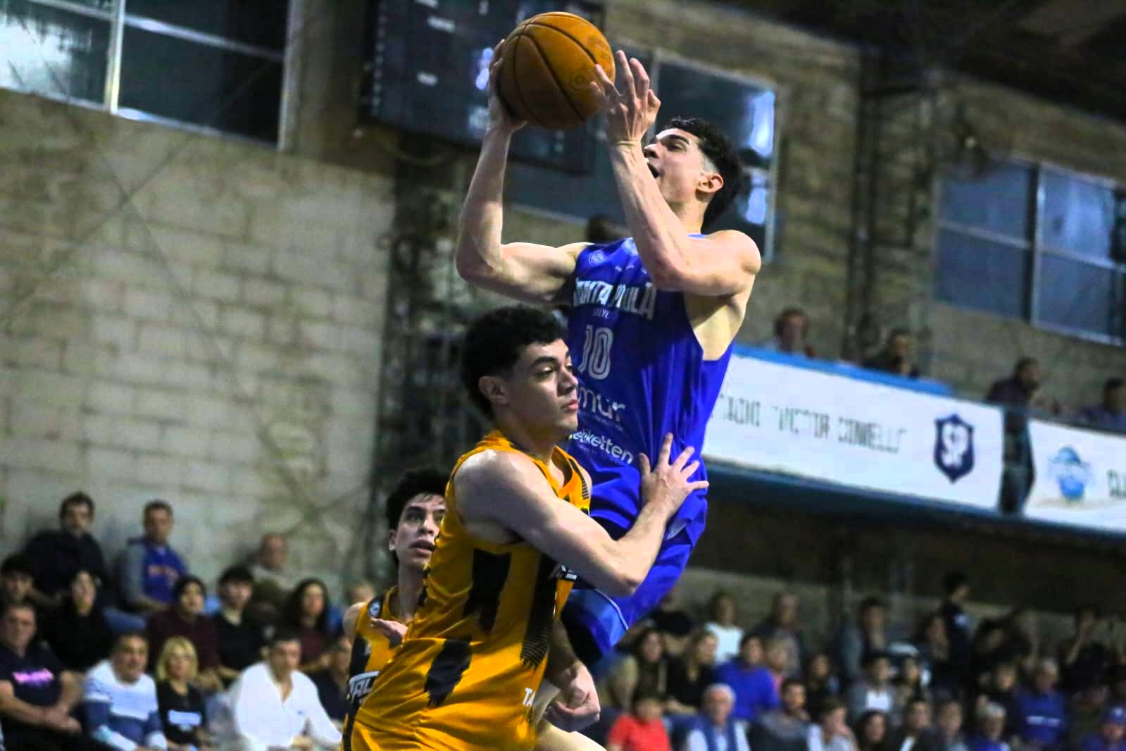 Santa Paula golpeó en Gálvez ante el León y quedó a un paso del ascenso