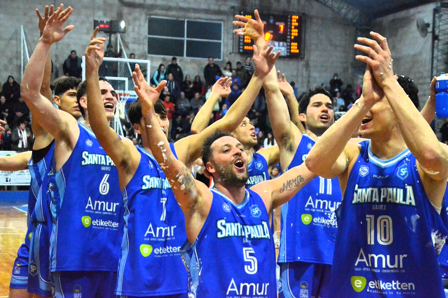 Santa Paula puso primera en las Finales y mantuvo su invicto en casa 