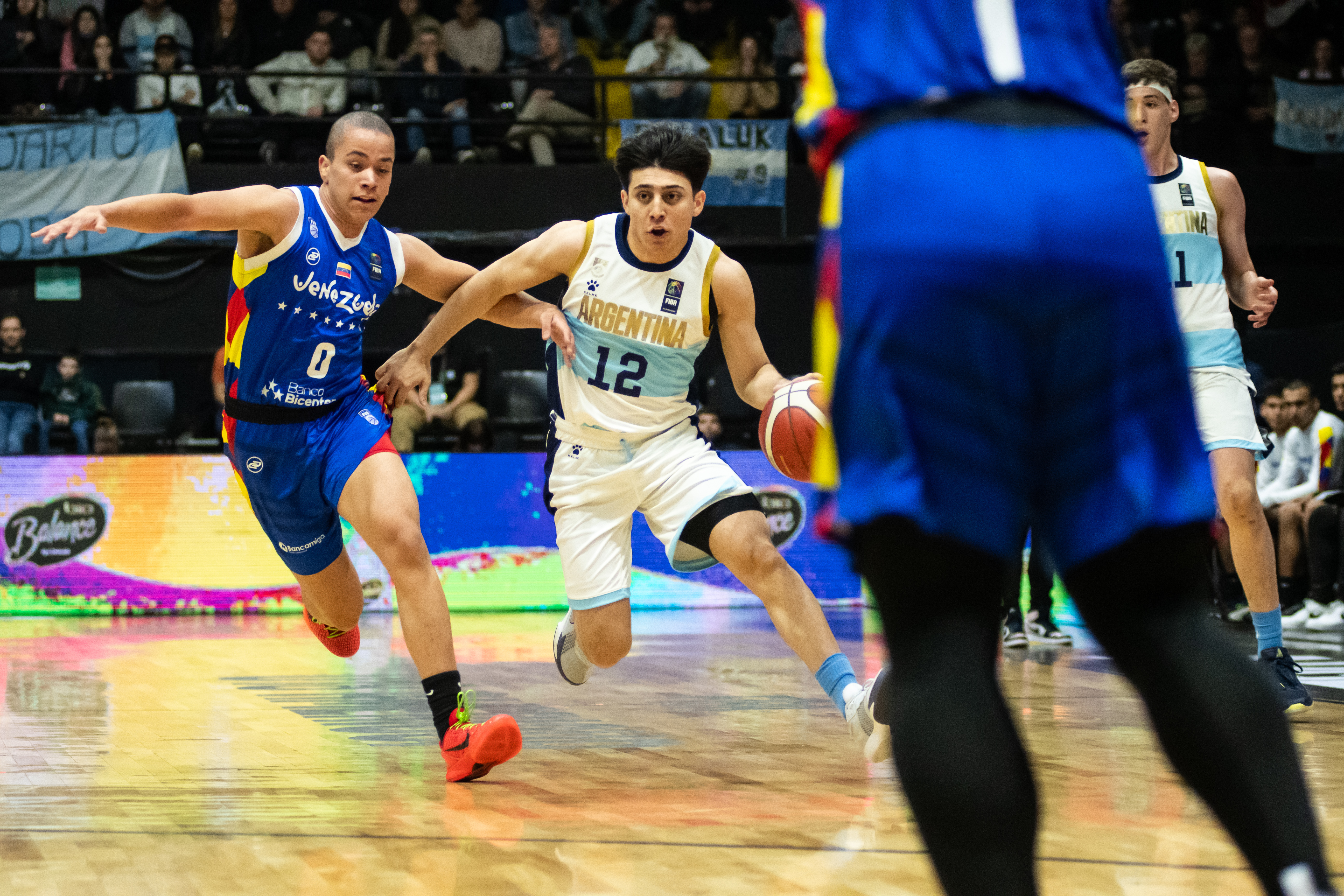 La U18 venció a Venezuela, se metió en semis y clasificó al Mundial Post Image