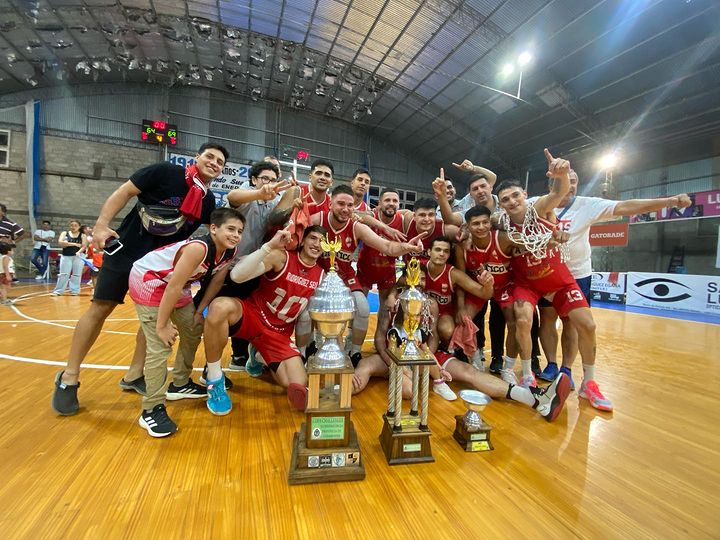 Atlético Saladas campeón del Pre Federal de Corrientes.