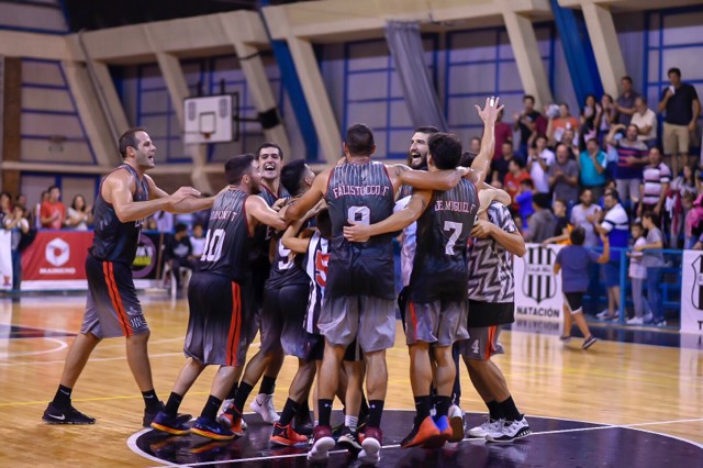 Bell venció a Independiente y logró el uno de la división