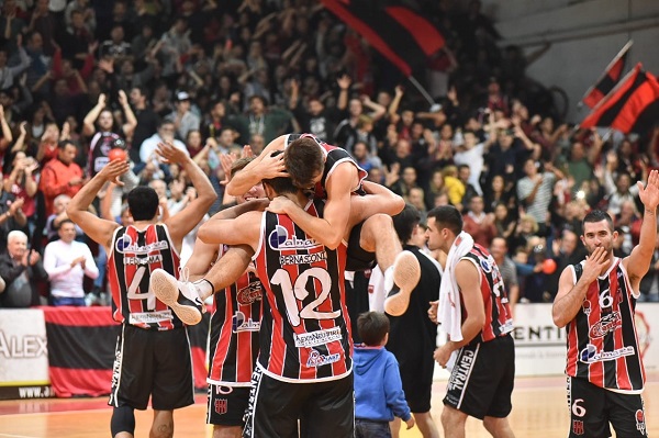 Central venció a Regatas y se metió en el playoff nacional