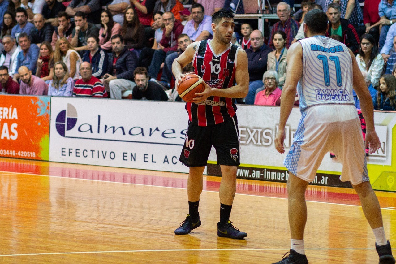 Con un gran segundo tiempo, Central doblegó a Regatas 