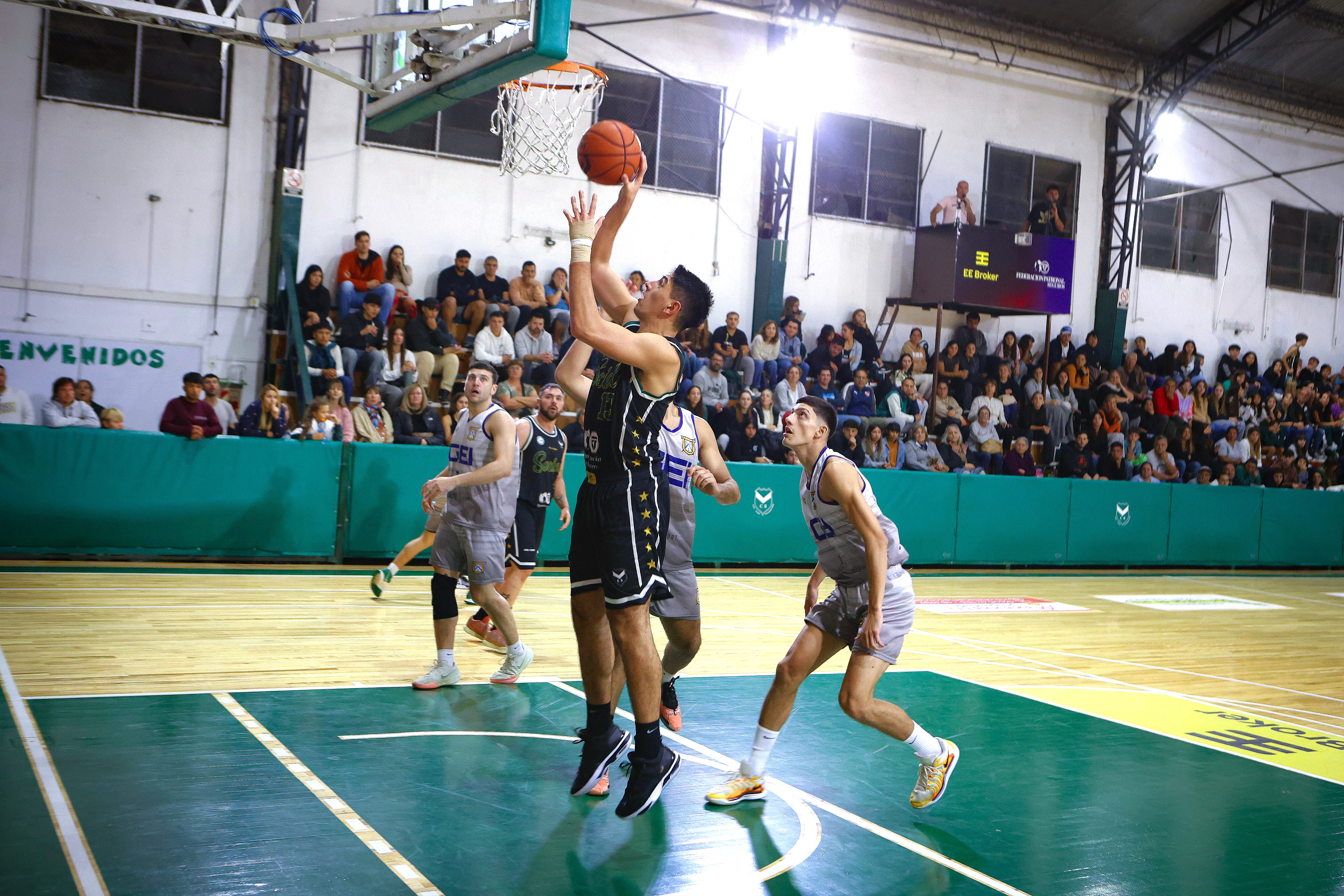 Alejandro Korn selló la victoria en un duelo vibrante ante Club GEI