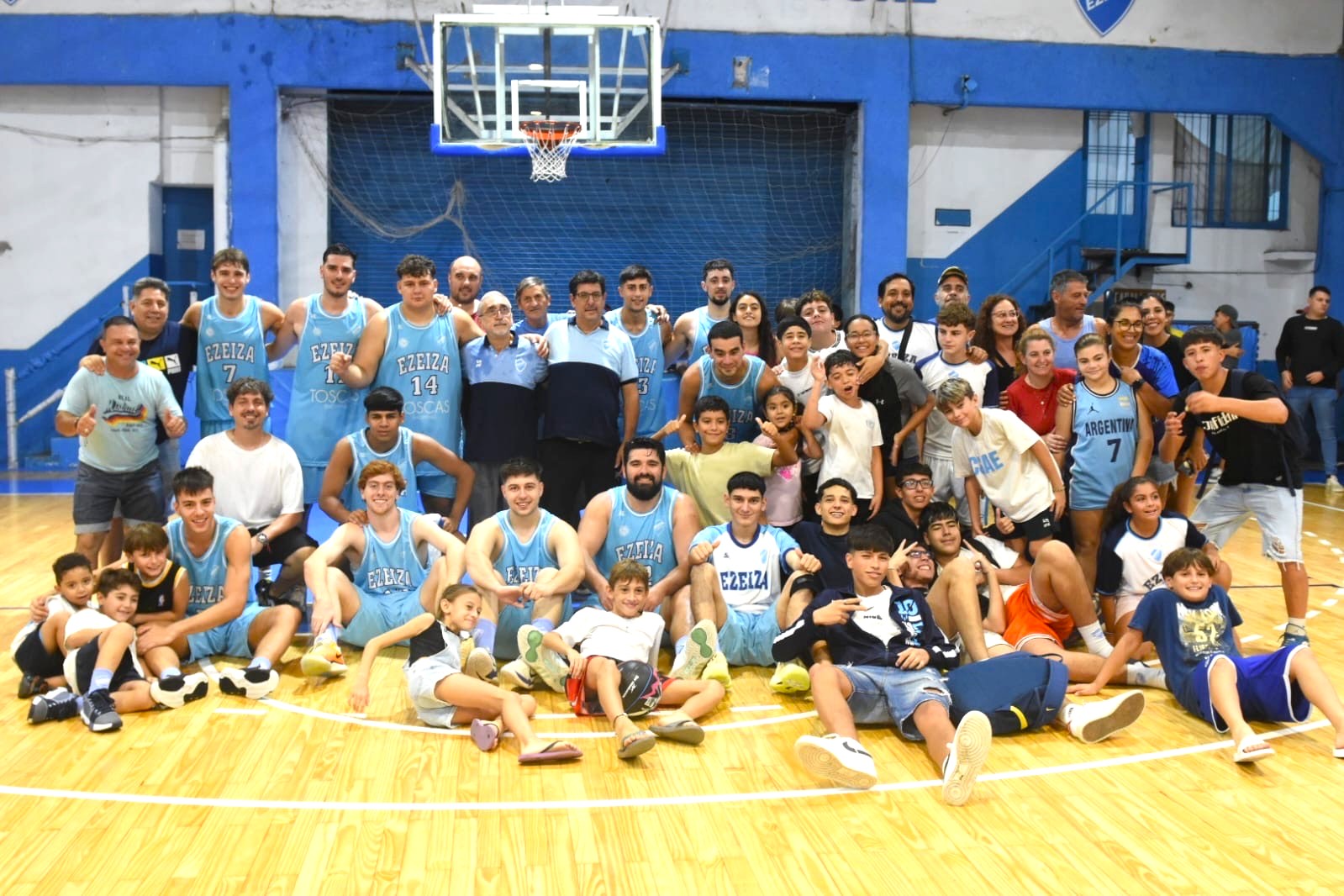 Ezeiza impuso su juego y se quedó con la victoria en casa