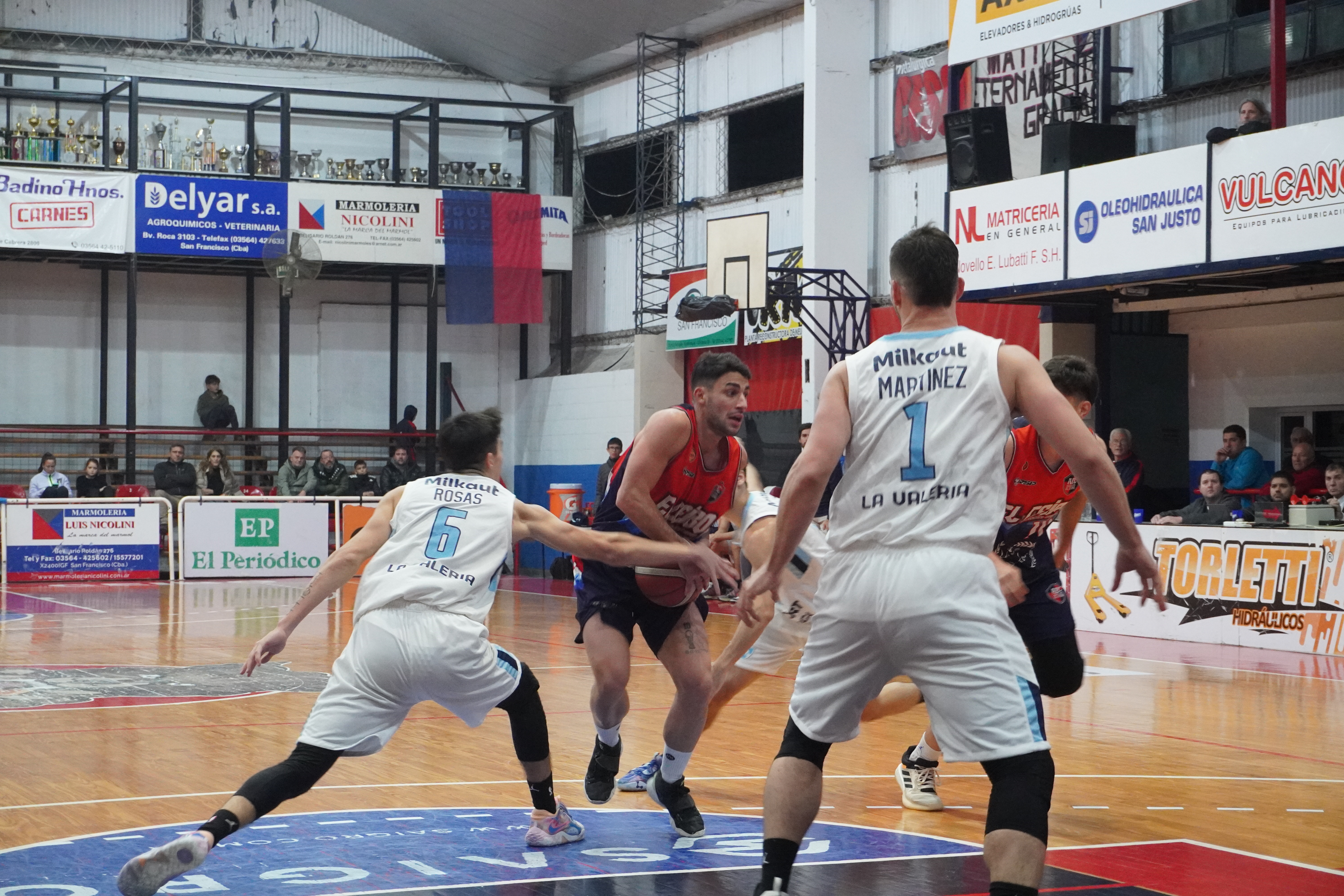 El Ceibo recibe a Derqui en un partido a todo o nada