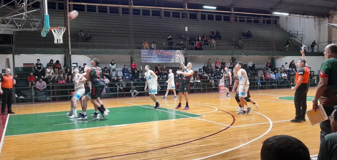 Con un gran último cuarto, Facundo de La Rioja activó el modo clasificación