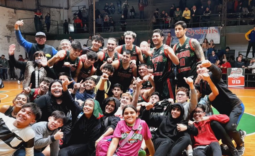 En casa, Facundo ganó el tercer juego, liquidó la serie y sigue con vida