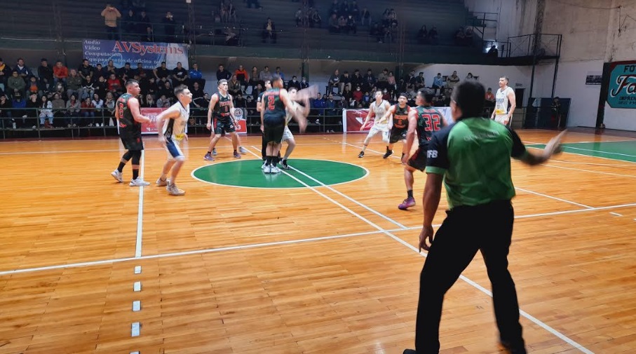 En el comienzo de la serie, Facundo cayó como local ante Belgrano de Tucumán