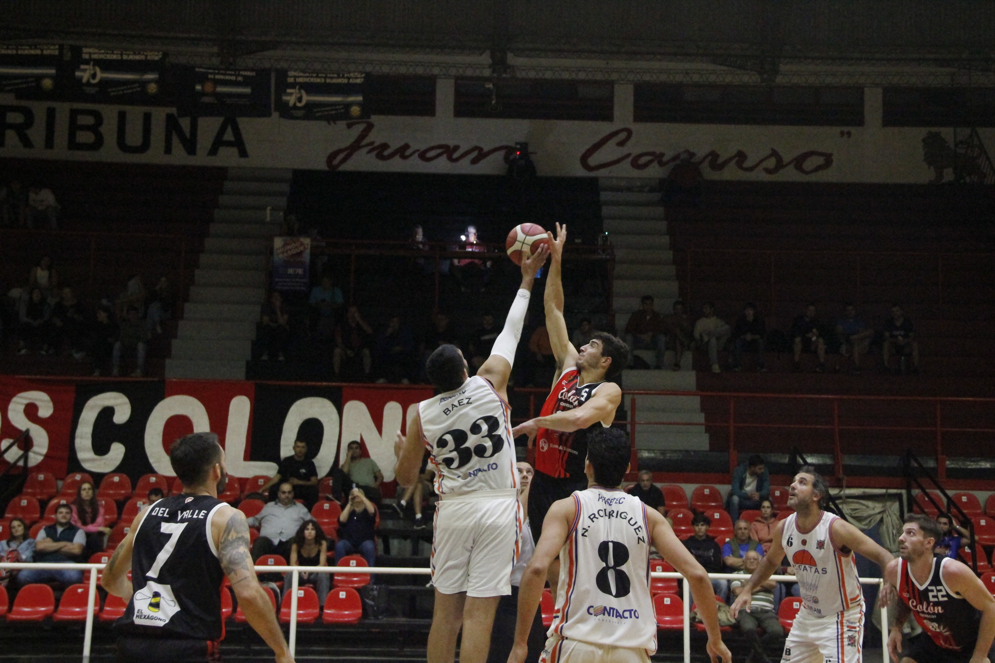 Regatas superó a Deportivo Colón en Chivilcoy