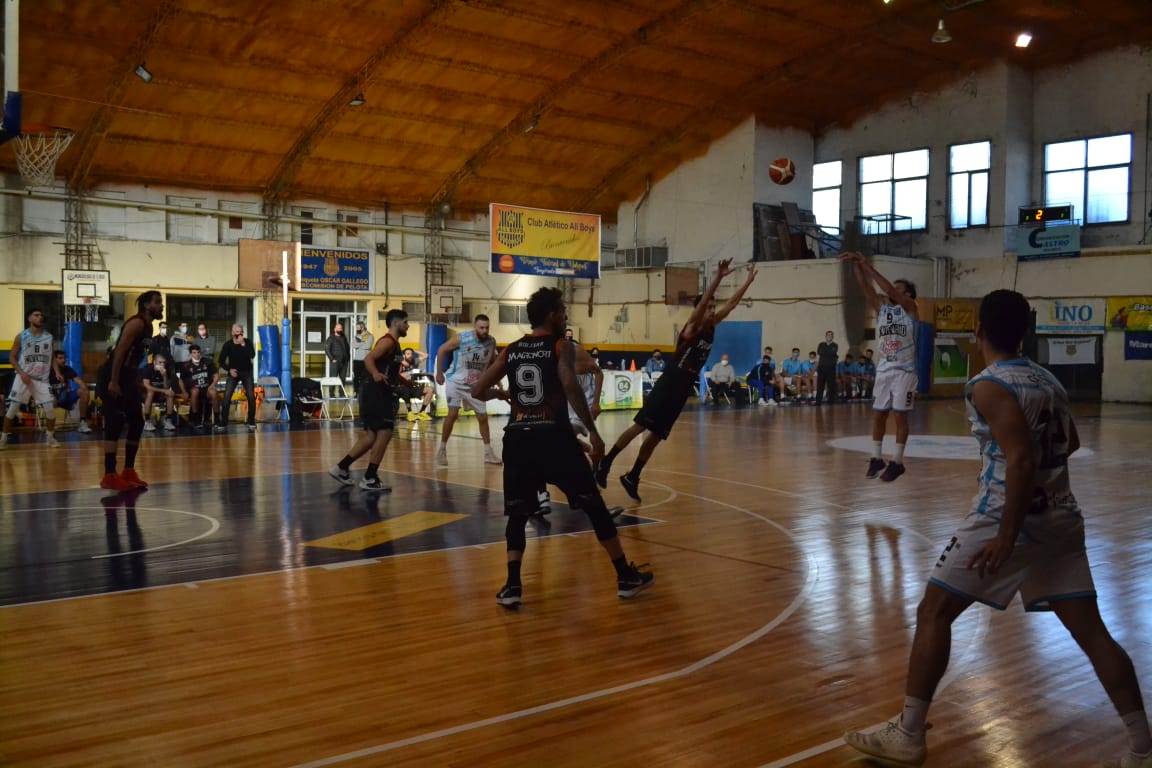 Dura caída de Pergamino ante Centenario
