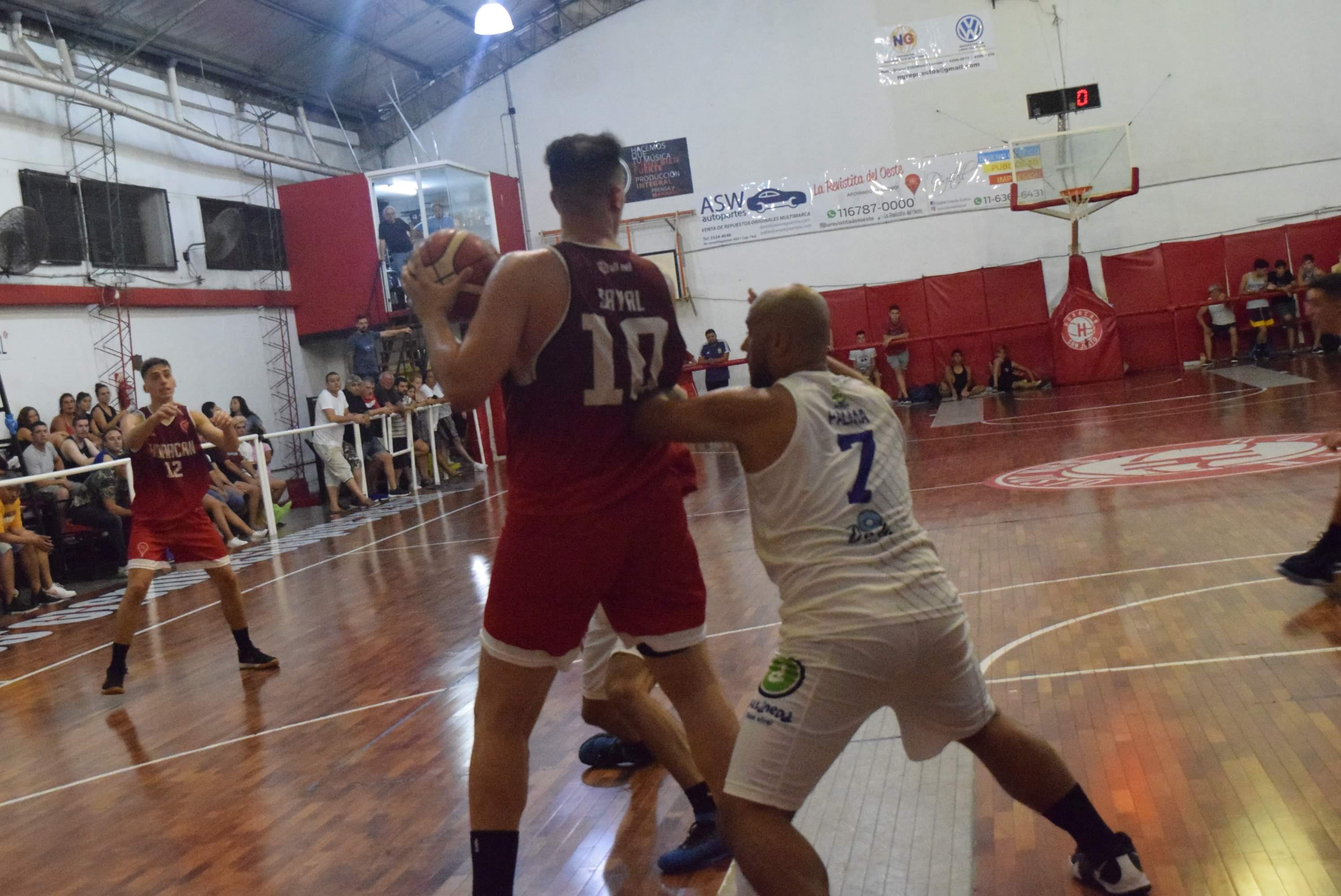 En duelo de colistas Wilde se impuso a Huracán 