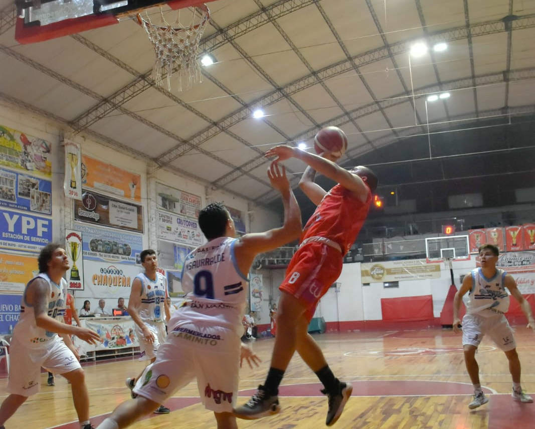 San Martín disputa un duelo clave ante Cultural en Curuzú Cuatiá