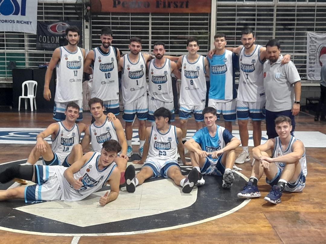 Sportivo Escobar reaccionó a tiempo y justificó su victoria en Floresta