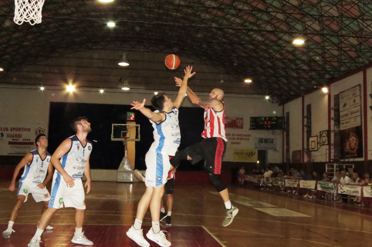 Derrota y complicación para Suardi